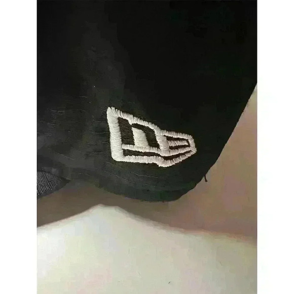 New Era New York Islanders 59Fifty Fitted Hat Black Size 7 3/8 - Picture 7 of 12